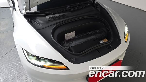 Tesla Model 3 2024, фото 5