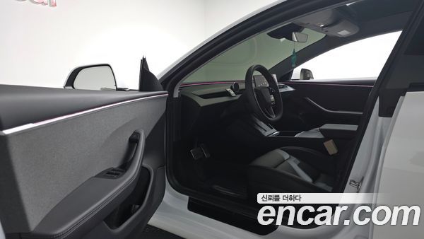 Tesla Model 3 2024, фото 12