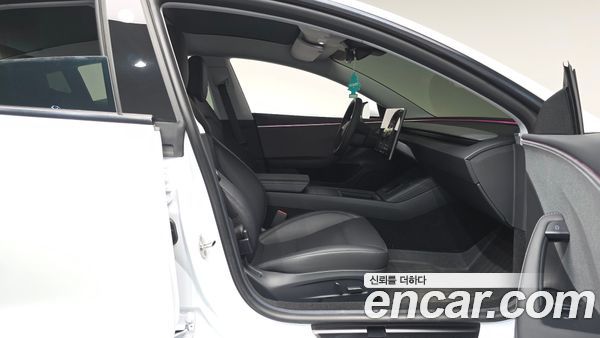 Tesla Model 3 2024, фото 17