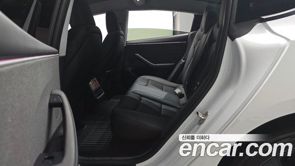 Tesla Model 3 2024, фото 15
