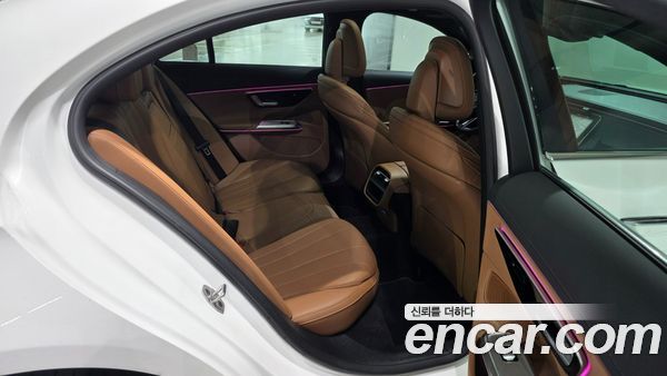 Mercedes-Benz E-Class 2026, фото 20