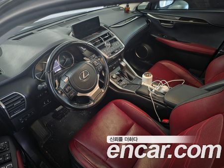 Lexus NX 2021, фото 4