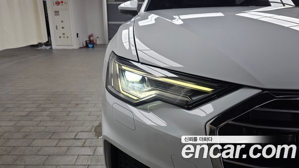 Audi A6 2021, фото 8