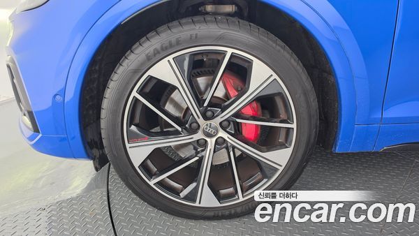 Audi SQ5 2023, фото 5