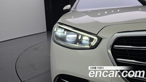 Mercedes-Benz S-Class 2023, фото 8