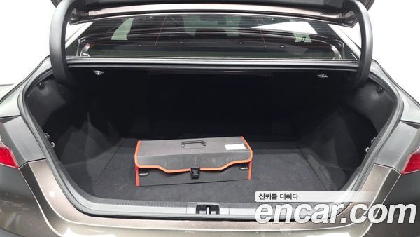 Toyota Camry 2022, фото 20