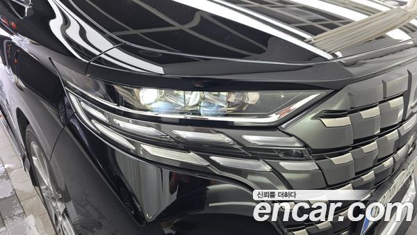 Toyota Alphard 2024, фото 7