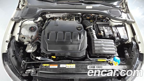 Volkswagen Golf 2024, фото 5