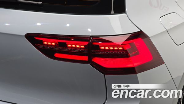 Volkswagen Golf 2024, фото 8