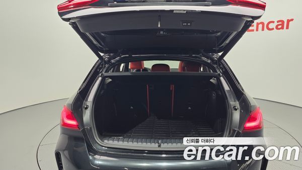 BMW 1 Series 2022, фото 26