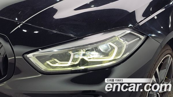 BMW 1 Series 2022, фото 8