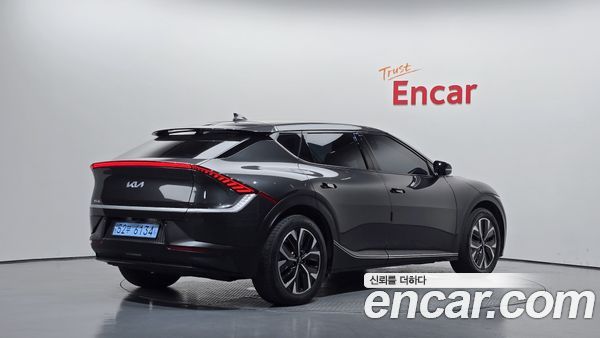 Kia EV6 2022, фото 2