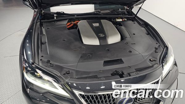Lexus LS 2021, фото 6