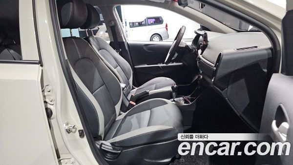 Kia Picanto 2023, фото 18