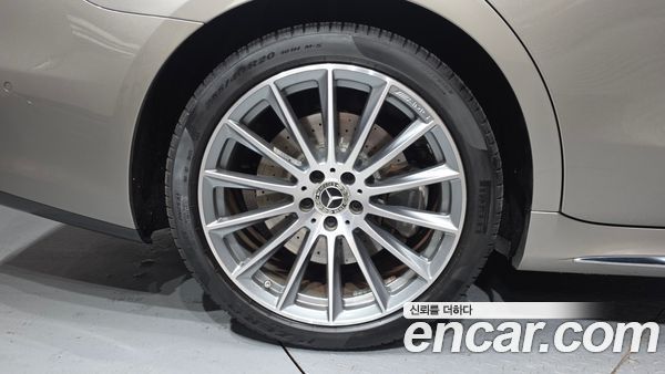 Mercedes-Benz S-Class 2022, фото 5
