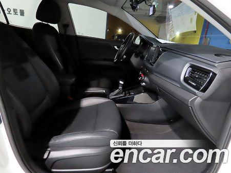 Kia Stonic 2020, фото 8
