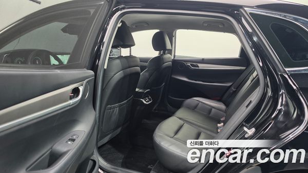 Hyundai Grandeur 2023, фото 11