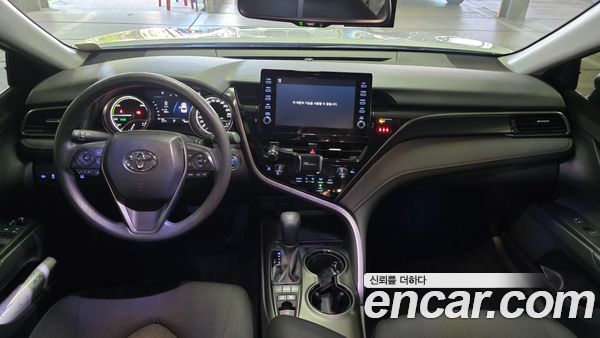 Toyota Camry 2024, фото 7