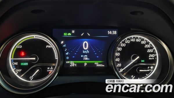 Toyota Camry 2024, фото 9