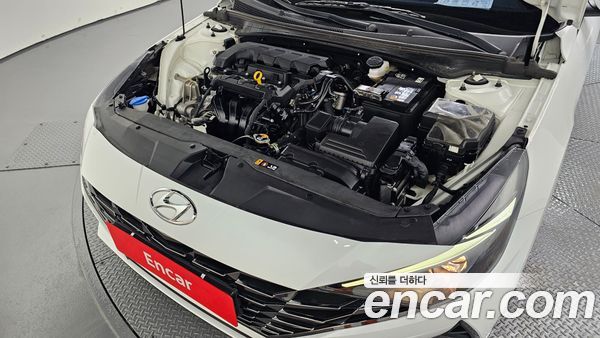 Hyundai Elantra 2023, фото 6