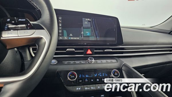 Hyundai Elantra 2023, фото 14