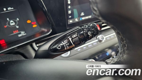 Hyundai Elantra 2023, фото 20