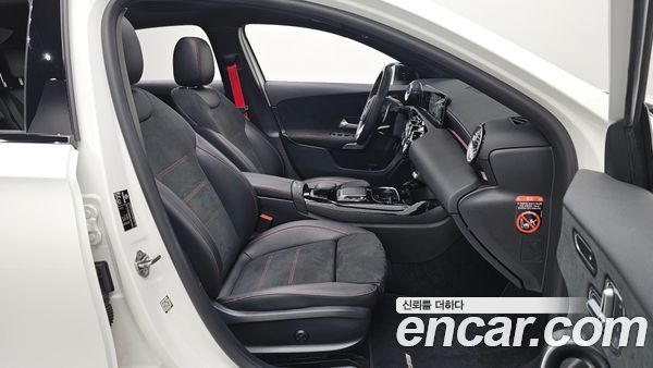 Mercedes-Benz A-Class 2022, фото 11