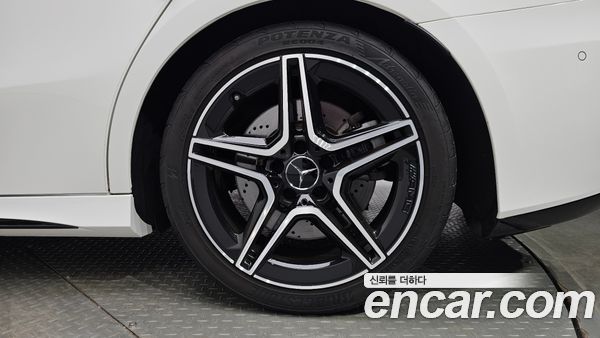 Mercedes-Benz A-Class 2022, фото 6