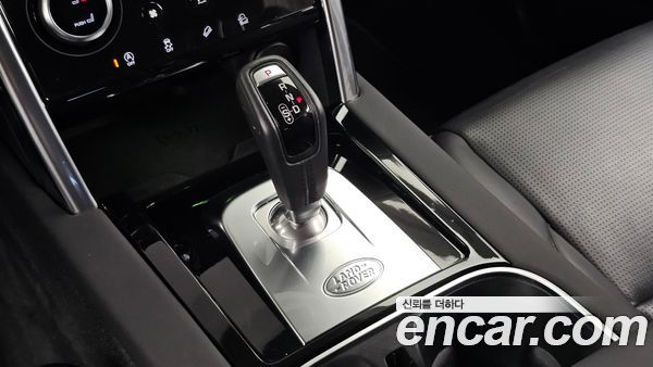 Land Rover Discovery Sport 2020, фото 12