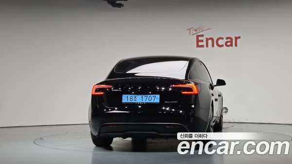 Tesla Model 3 2024, фото 3