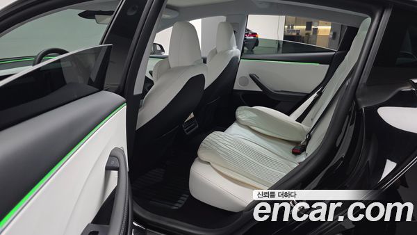 Tesla Model 3 2024, фото 15