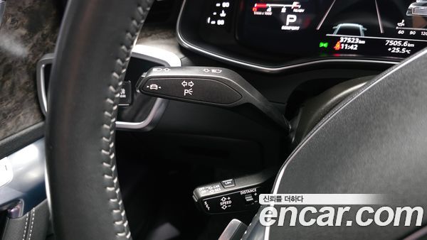 Audi A6 2021, фото 30