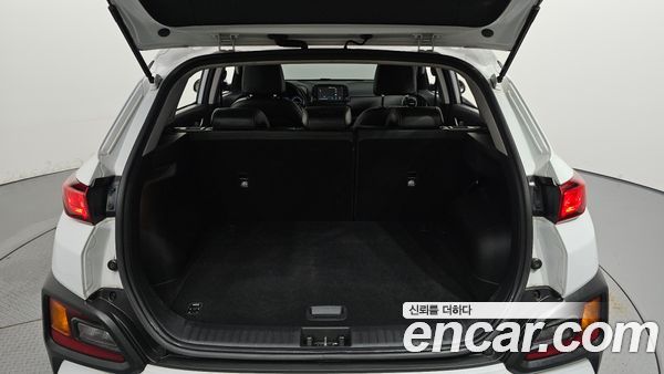 Hyundai Kona 2020, фото 20