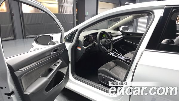 Volkswagen Golf 2023, фото 10