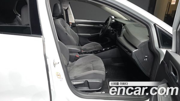 Volkswagen Golf 2023, фото 11