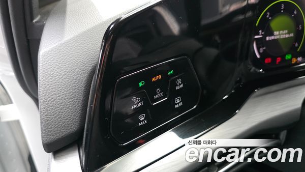 Volkswagen Golf 2023, фото 18