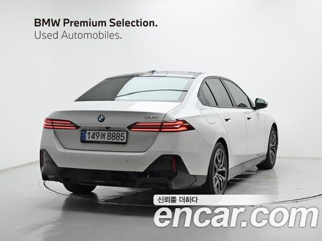 BMW 5 Series 2024, фото 2
