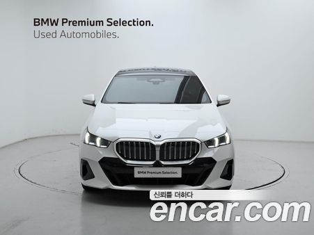 BMW 5 Series 2024, фото 3