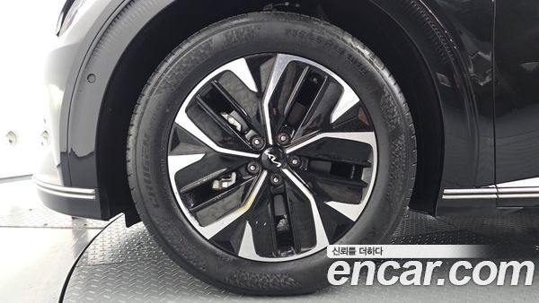 Kia EV6 2023, фото 5