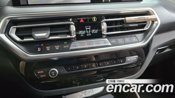 BMW X4 2023, фото 30