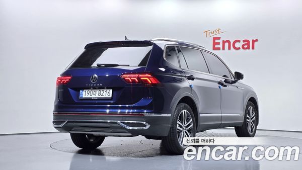Volkswagen Tiguan 2023, фото 2
