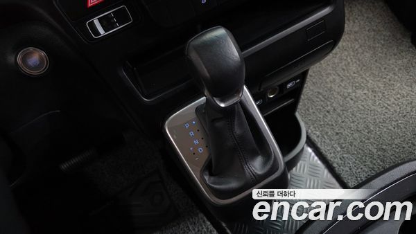 Hyundai Staria 2023, фото 12