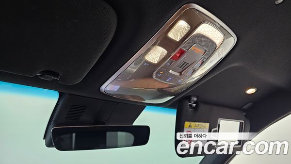 Genesis GV70 2025, фото 28