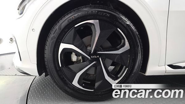 Kia EV6 2022, фото 5