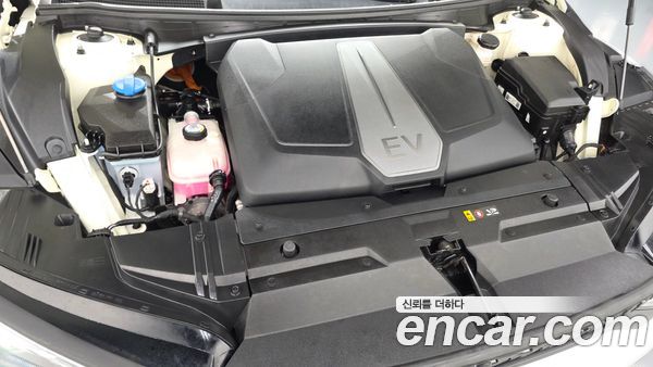 Kia EV6 2022, фото 6