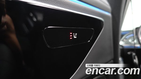 Mercedes-Benz E-Class 2025, фото 30