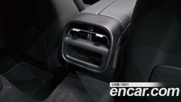 Mercedes-Benz E-Class 2025, фото 31