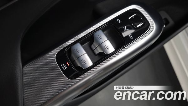 Mercedes-Benz E-Class 2025, фото 34