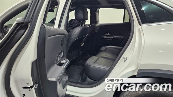 Mercedes-Benz EQA 2022, фото 16