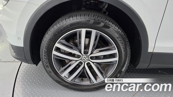 Volkswagen Tiguan 2020, фото 5